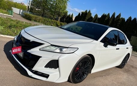 Toyota Camry, 2020 год, 2 990 000 рублей, 6 фотография