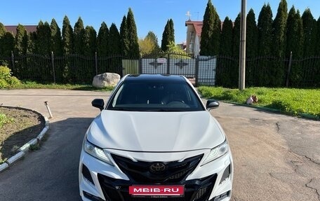 Toyota Camry, 2020 год, 2 990 000 рублей, 5 фотография