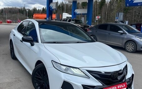 Toyota Camry, 2020 год, 2 990 000 рублей, 34 фотография