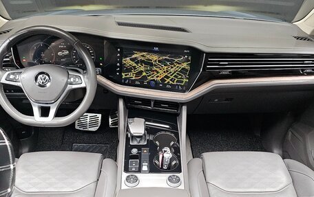 Volkswagen Touareg III, 2021 год, 3 586 000 рублей, 14 фотография