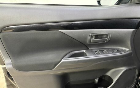 Mitsubishi Outlander III рестайлинг 3, 2020 год, 2 095 000 рублей, 7 фотография