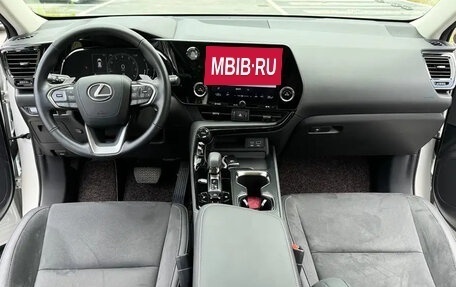 Lexus NX, 2021 год, 3 300 000 рублей, 5 фотография