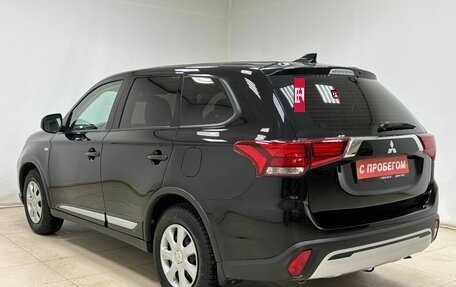 Mitsubishi Outlander III рестайлинг 3, 2020 год, 2 095 000 рублей, 6 фотография