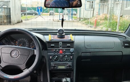 Mercedes-Benz C-Класс, 2000 год, 410 000 рублей, 4 фотография
