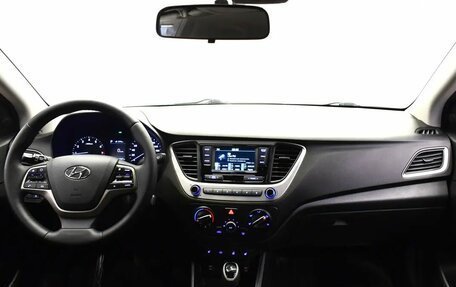 Hyundai Solaris II рестайлинг, 2017 год, 1 140 000 рублей, 5 фотография