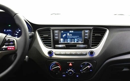 Hyundai Solaris II рестайлинг, 2017 год, 1 140 000 рублей, 7 фотография
