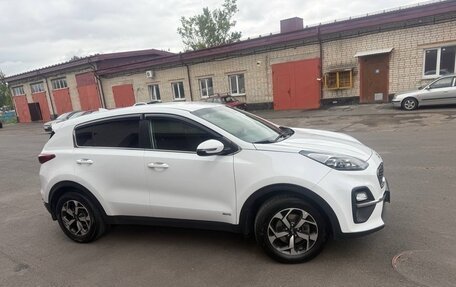 KIA Sportage IV рестайлинг, 2020 год, 2 050 000 рублей, 2 фотография