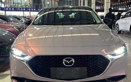 Mazda 3, 2022 год, 2 200 000 рублей, 3 фотография