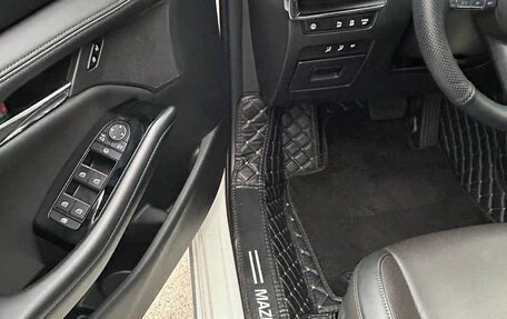 Mazda 3, 2022 год, 2 200 000 рублей, 12 фотография