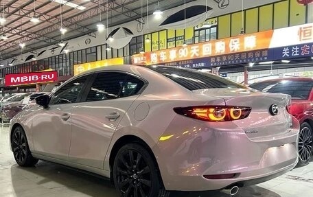 Mazda 3, 2022 год, 2 200 000 рублей, 4 фотография