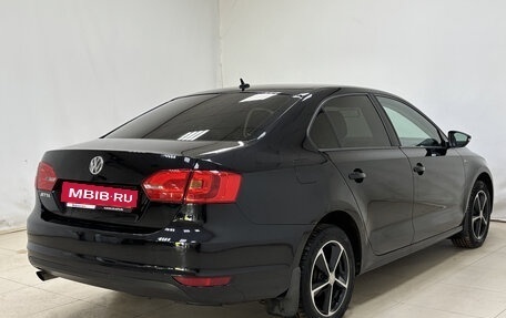 Volkswagen Jetta VI, 2013 год, 1 090 000 рублей, 4 фотография