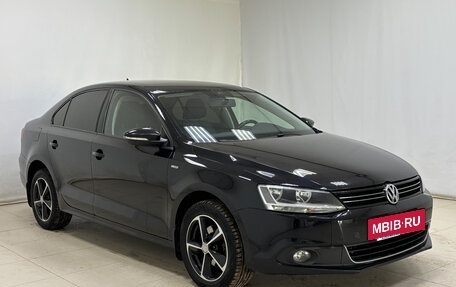 Volkswagen Jetta VI, 2013 год, 1 090 000 рублей, 3 фотография