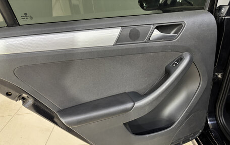 Volkswagen Jetta VI, 2013 год, 1 090 000 рублей, 14 фотография