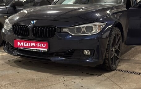BMW 3 серия, 2015 год, 2 300 000 рублей, 11 фотография