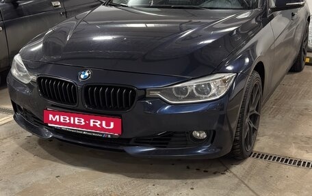 BMW 3 серия, 2015 год, 2 300 000 рублей, 23 фотография