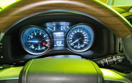 Toyota Land Cruiser 200, 2013 год, 4 500 000 рублей, 1 фотография