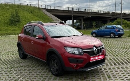 Renault Sandero II рестайлинг, 2014 год, 840 000 рублей, 1 фотография
