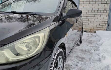 Hyundai Solaris II рестайлинг, 2012 год, 730 000 рублей, 4 фотография