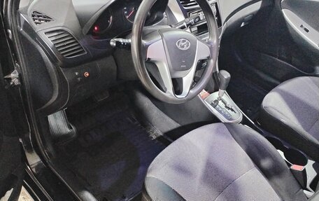 Hyundai Solaris II рестайлинг, 2012 год, 730 000 рублей, 14 фотография