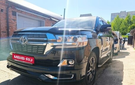 Toyota Land Cruiser 200, 2013 год, 4 500 000 рублей, 3 фотография