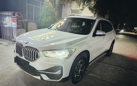 BMW X1, 2022 год, 1 810 000 рублей, 3 фотография