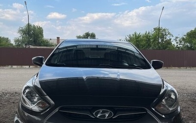 Hyundai Solaris II рестайлинг, 2011 год, 700 000 рублей, 1 фотография