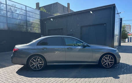 Mercedes-Benz E-Класс, 2020 год, 5 600 000 рублей, 4 фотография