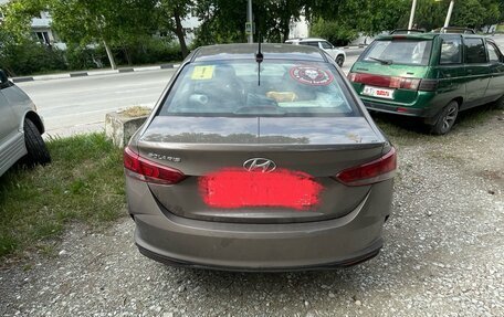 Hyundai Solaris II рестайлинг, 2021 год, 1 700 000 рублей, 4 фотография