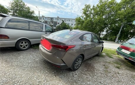 Hyundai Solaris II рестайлинг, 2021 год, 1 700 000 рублей, 5 фотография