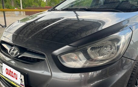 Hyundai Solaris II рестайлинг, 2011 год, 700 000 рублей, 10 фотография