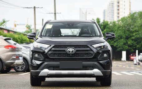 Toyota RAV4, 2024 год, 3 649 000 рублей, 2 фотография