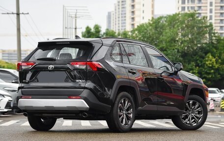 Toyota RAV4, 2024 год, 3 649 000 рублей, 7 фотография