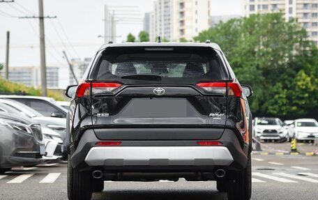 Toyota RAV4, 2024 год, 3 649 000 рублей, 8 фотография