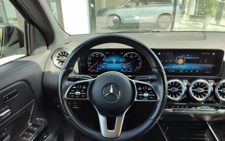 Mercedes-Benz GLA, 2021 год, 3 990 000 рублей, 15 фотография