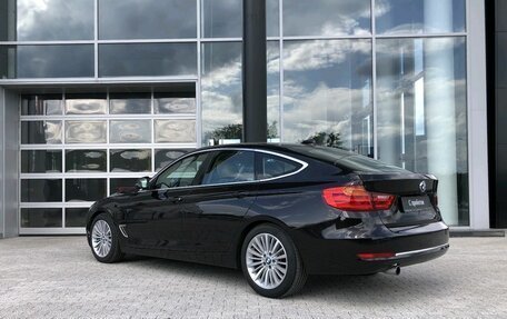 BMW 3 серия, 2013 год, 2 035 000 рублей, 2 фотография