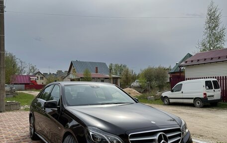 Mercedes-Benz E-Класс, 2015 год, 2 480 000 рублей, 3 фотография