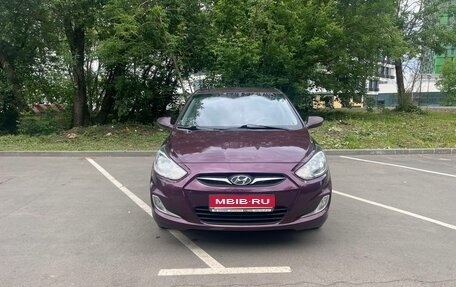 Hyundai Solaris II рестайлинг, 2012 год, 645 000 рублей, 1 фотография
