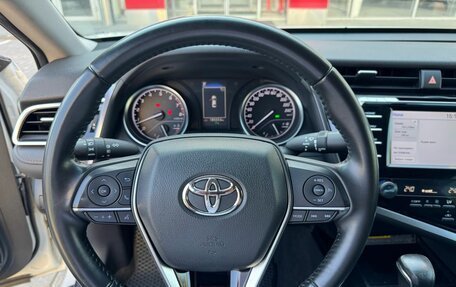 Toyota Camry, 2019 год, 2 690 000 рублей, 10 фотография