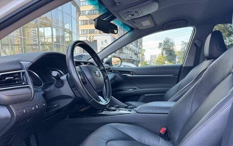 Toyota Camry, 2019 год, 2 690 000 рублей, 15 фотография