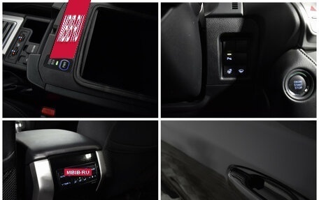 Toyota Land Cruiser Prado 150 рестайлинг 2, 2019 год, 5 300 000 рублей, 14 фотография