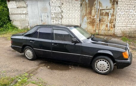 Mercedes-Benz W124, 1990 год, 165 000 рублей, 1 фотография