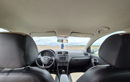 Volkswagen Polo VI (EU Market), 2016 год, 1 000 000 рублей, 13 фотография