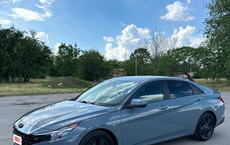 Hyundai Elantra, 2020 год, 2 300 000 рублей, 4 фотография