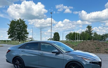 Hyundai Elantra, 2020 год, 2 300 000 рублей, 3 фотография