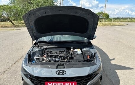 Hyundai Elantra, 2020 год, 2 300 000 рублей, 15 фотография