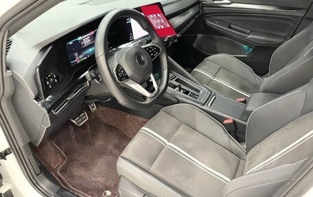 Volkswagen Golf VIII, 2022 год, 2 075 000 рублей, 5 фотография