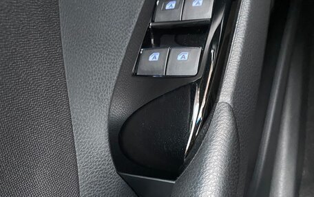 Toyota Camry, 2020 год, 3 400 000 рублей, 12 фотография