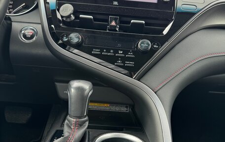 Toyota Camry, 2021 год, 3 600 000 рублей, 7 фотография