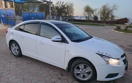 Chevrolet Cruze II, 2011 год, 999 000 рублей, 4 фотография