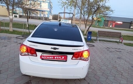 Chevrolet Cruze II, 2011 год, 999 000 рублей, 6 фотография